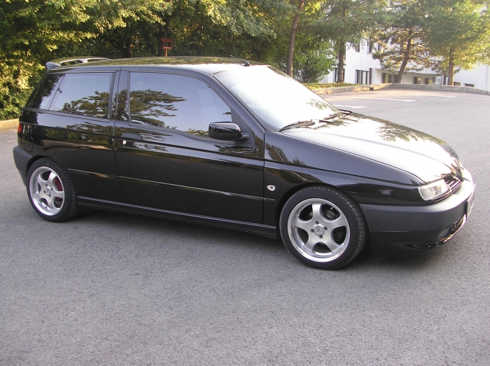 Alfa Romeo 145